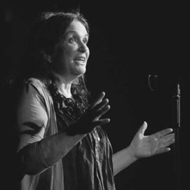 Elizabeth Edwards Bw